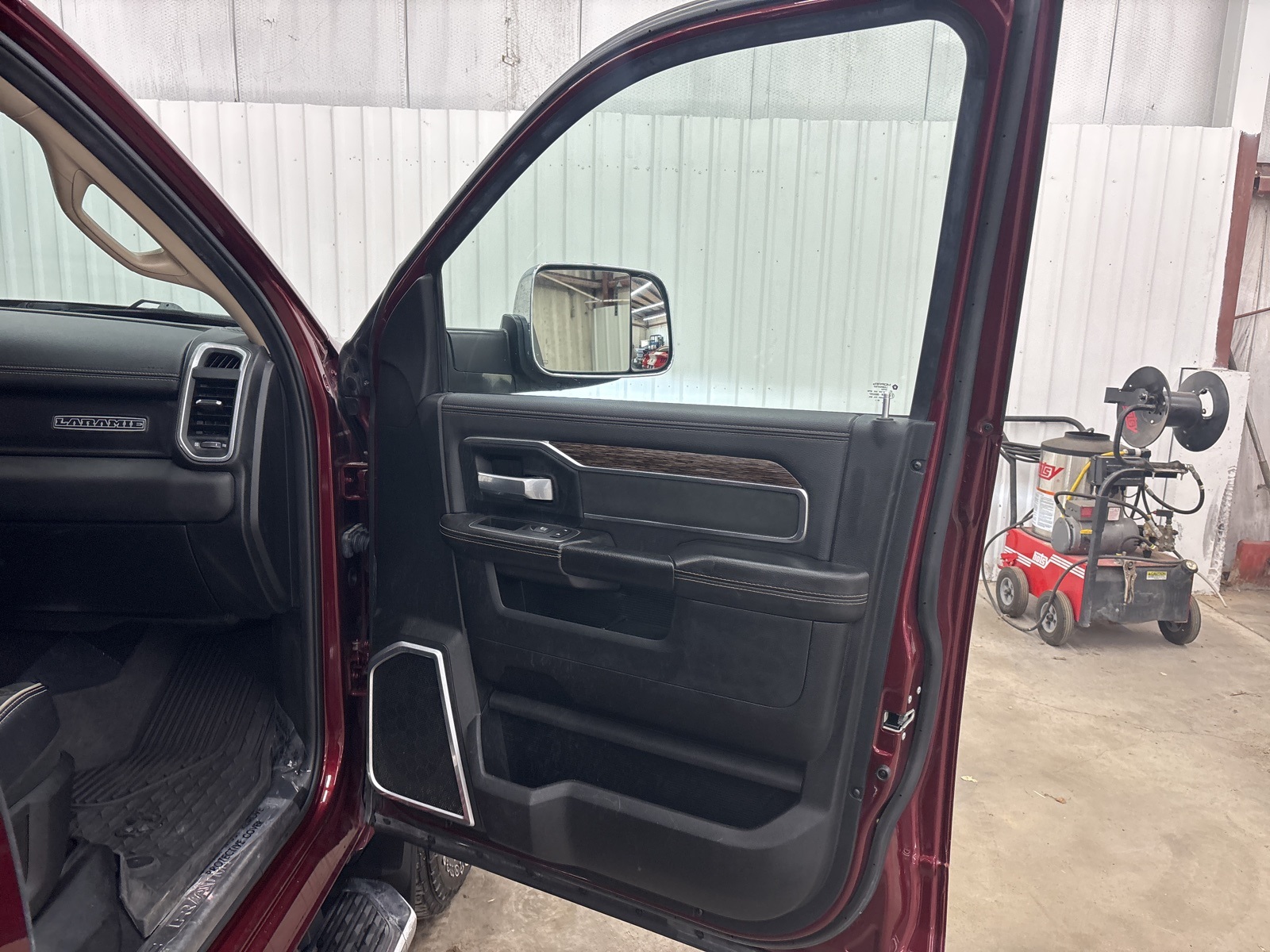 2021 Ram 2500 Laramie photo 31