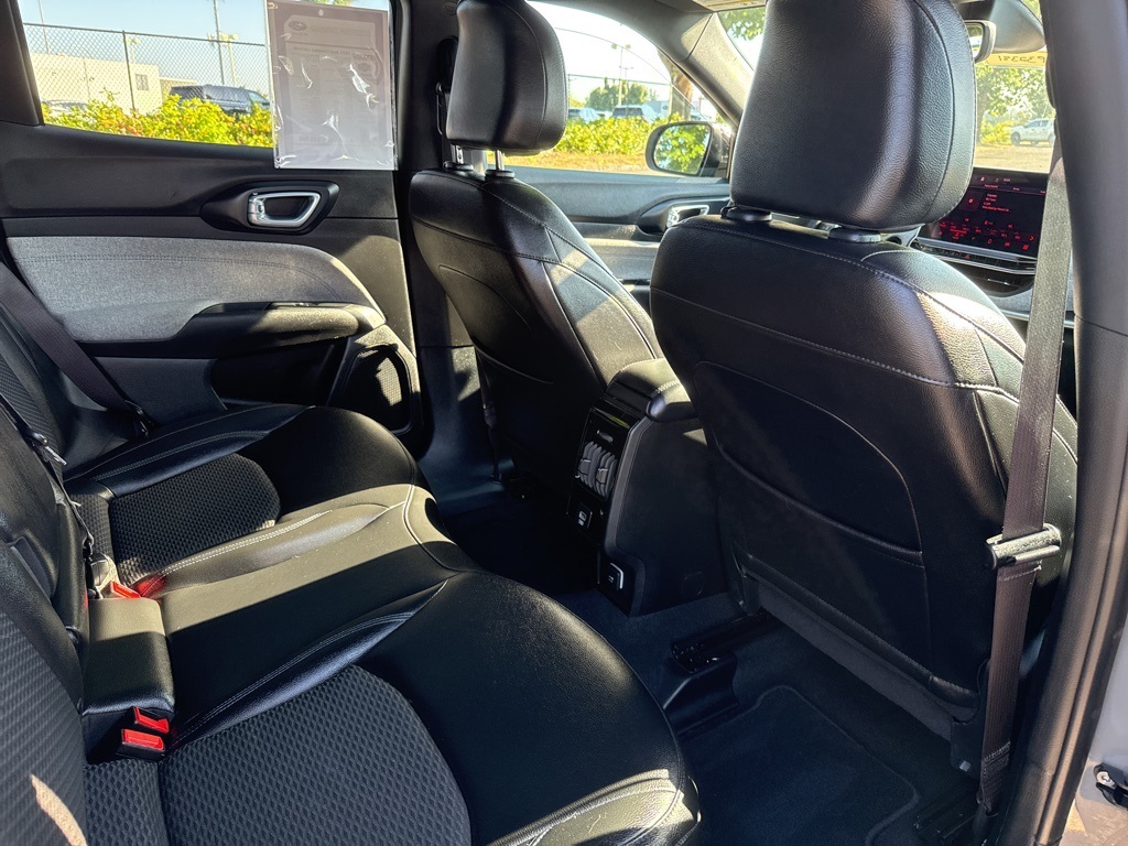 2024 Jeep Compass Latitude photo 26