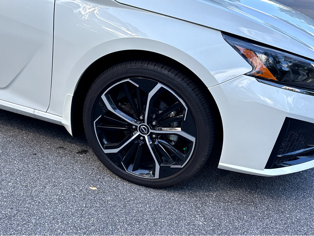 2024 Nissan Altima 2.5 SR photo 27