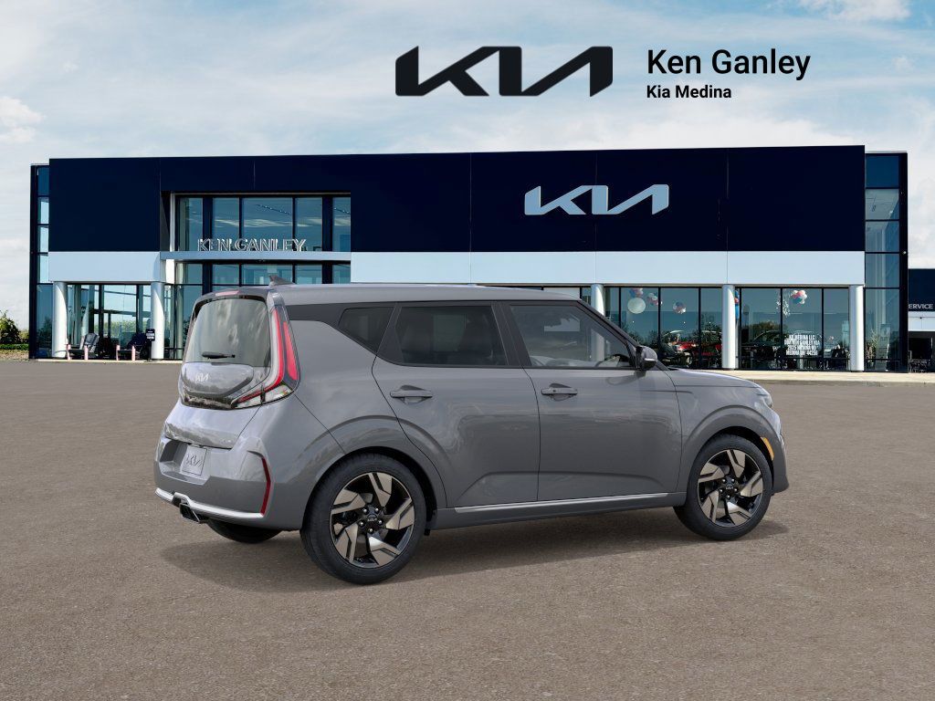 2025 Kia Soul GT-Line photo 2