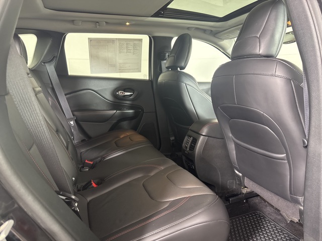 2019 Jeep Cherokee Trailhawk photo 4