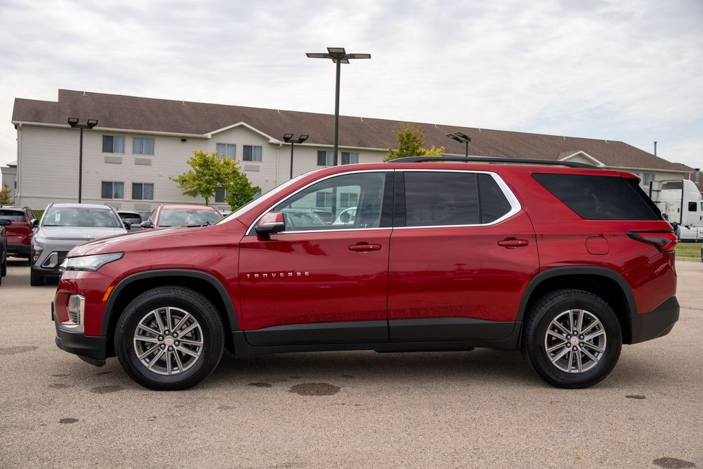 2023 Chevrolet Traverse photo 3