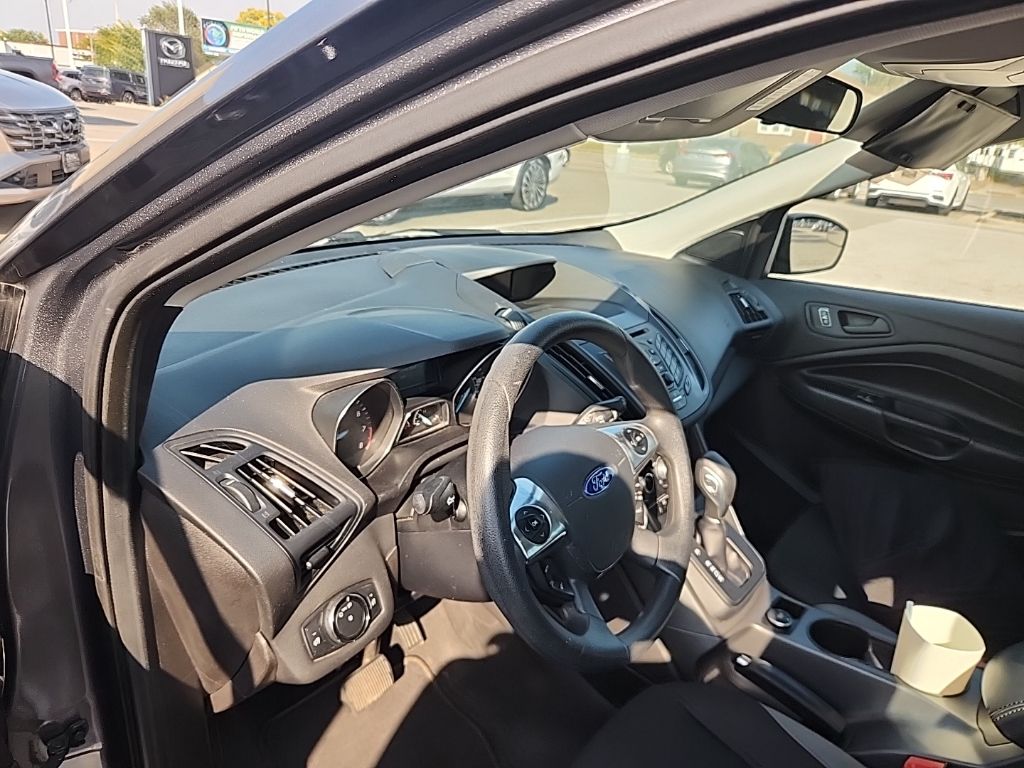 2014 Ford Escape S photo 11