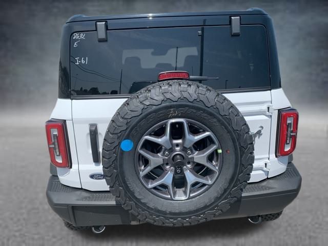 2025 Ford Bronco Badlands photo 6