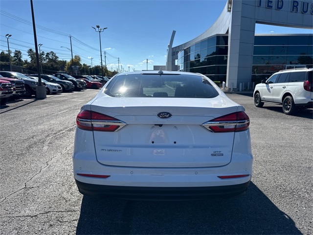 2020 Ford Fusion Hybrid SE photo 6