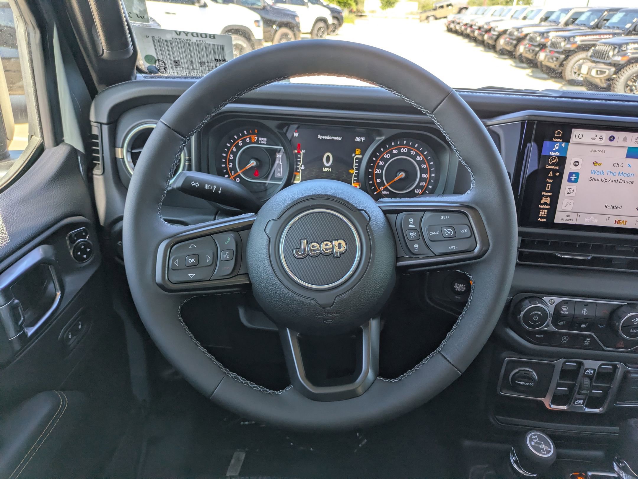 2025 Jeep Gladiator Sport photo 17
