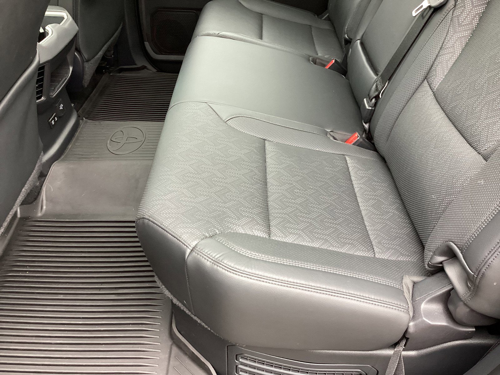2024 Toyota Tundra Limited photo 22
