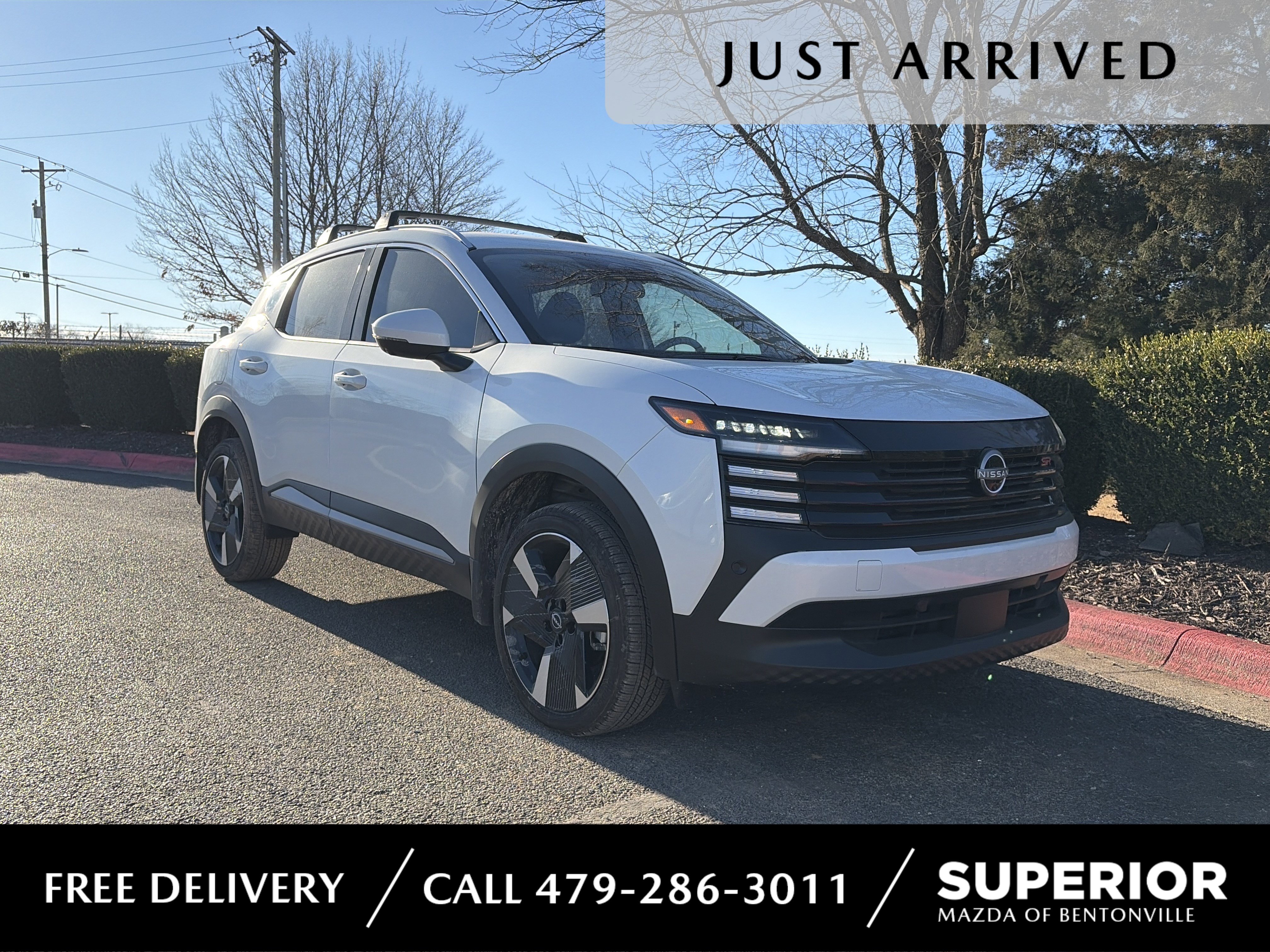 2025 Nissan Kicks SR's photo