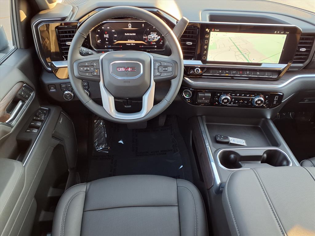 2026 Gmc Sierra 2500 HD SLT photo 3