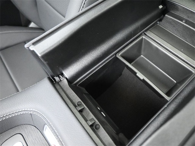 2026 Mercedes Benz GLS 450 4MATIC photo 2
