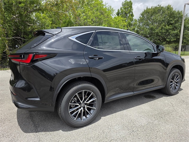 2025 Lexus NX 350h Luxury AWD photo 5
