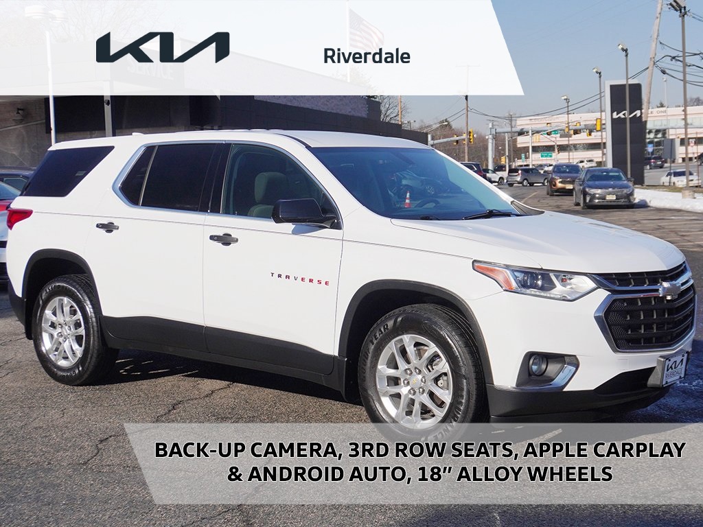 2020 Chevrolet Traverse LS's photo