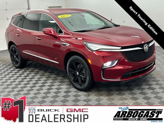 2023 Buick Enclave Essence's photo