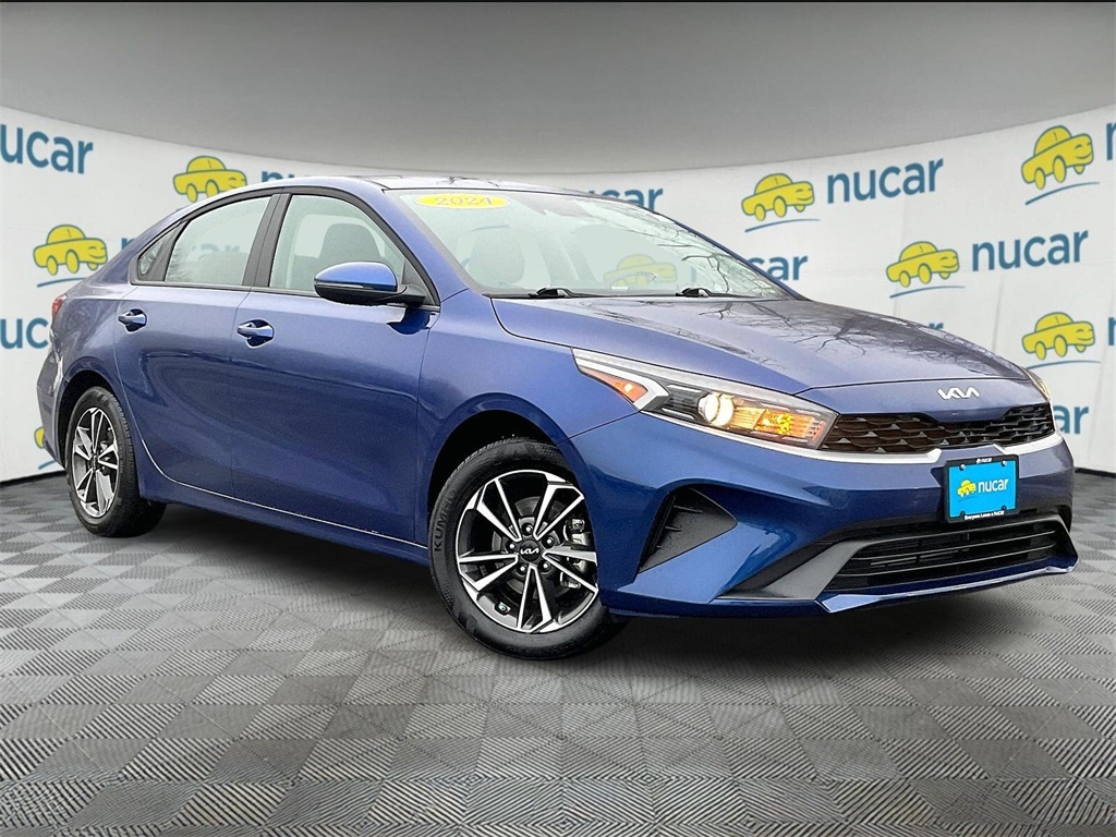 2024 Kia Forte LXS's photo