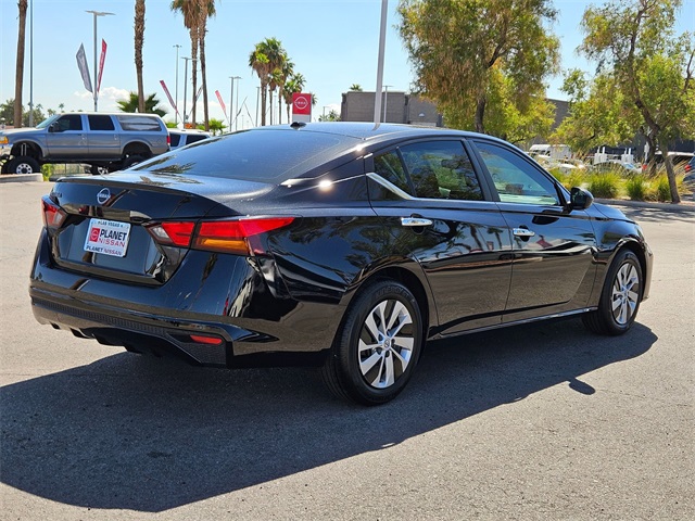 2025 Nissan Altima S photo 3