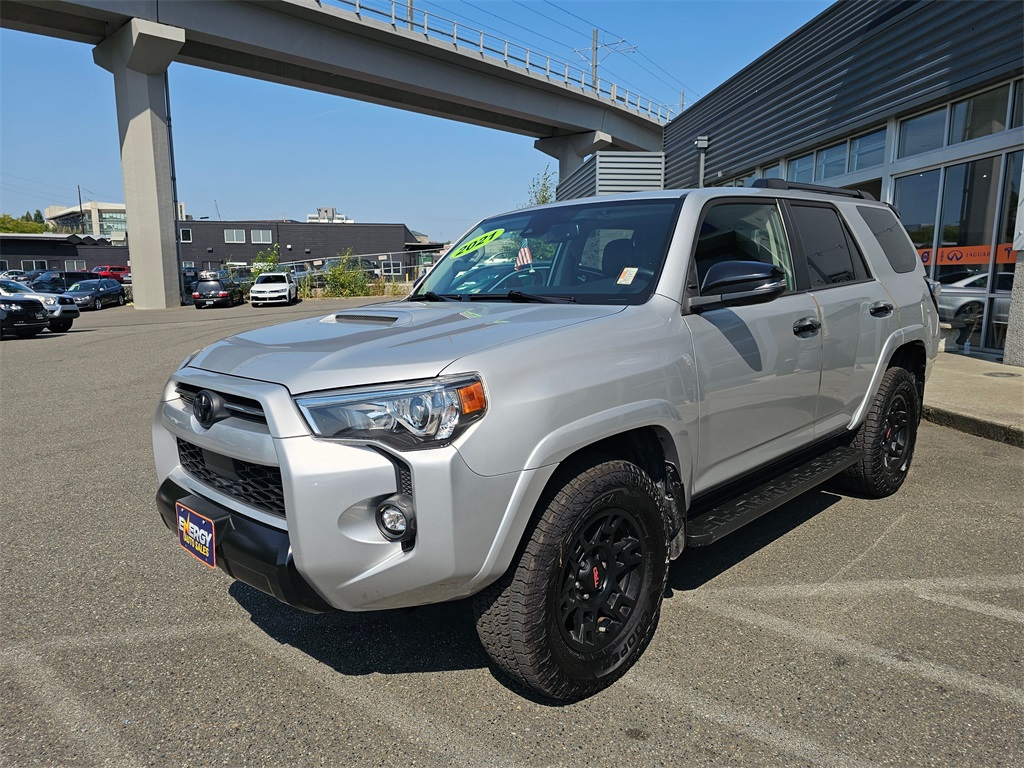 2021 Toyota 4Runner SR5 photo 4