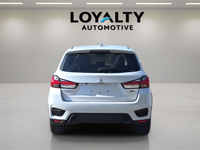 2024 Mitsubishi Outlander Sport LE photo 4