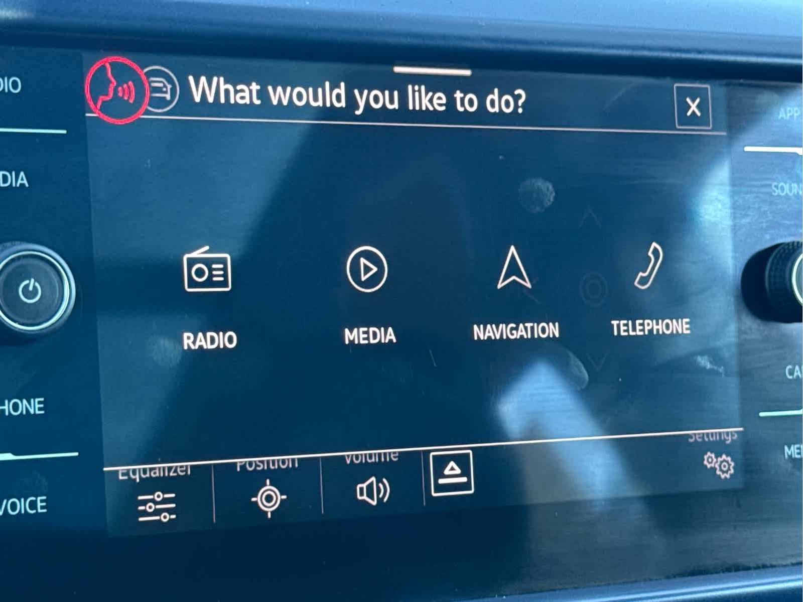 2022 Volkswagen Taos SE photo 35