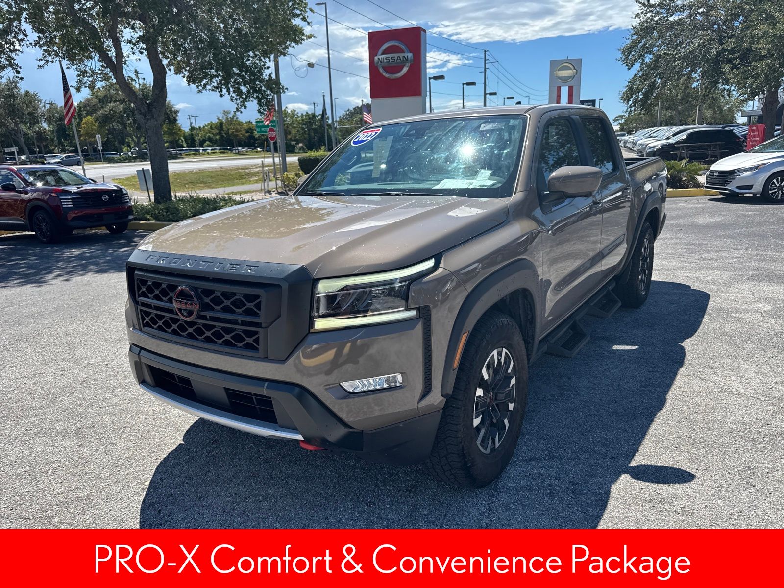 2022 Nissan Frontier PRO-X photo 2