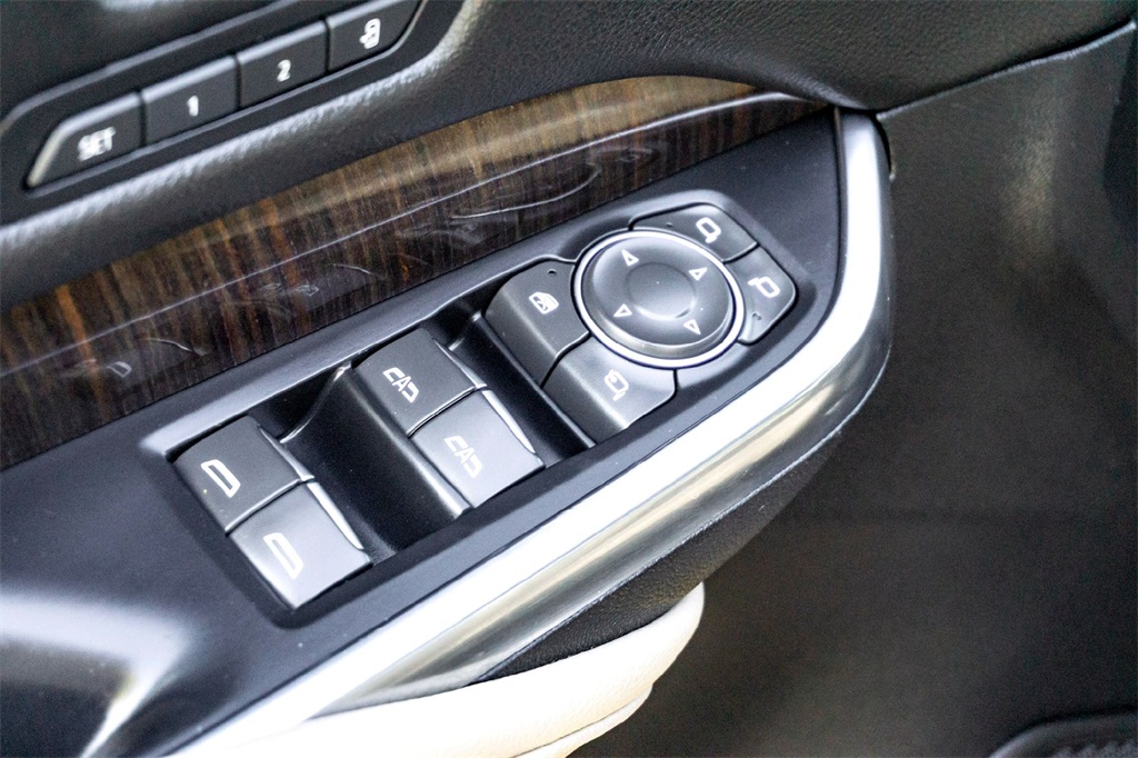 2025 Cadillac XT4 Premium Luxury photo 11