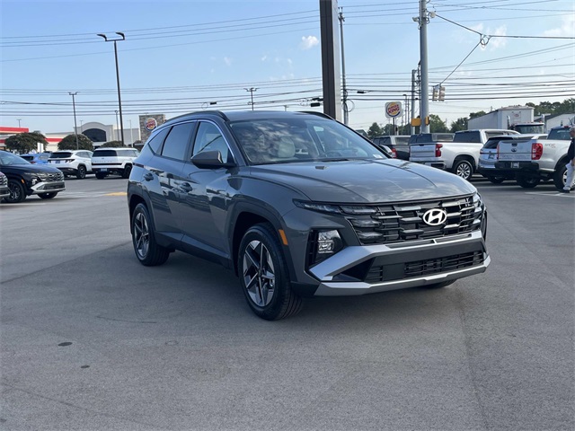 2026 Hyundai Tucson SEL photo 2