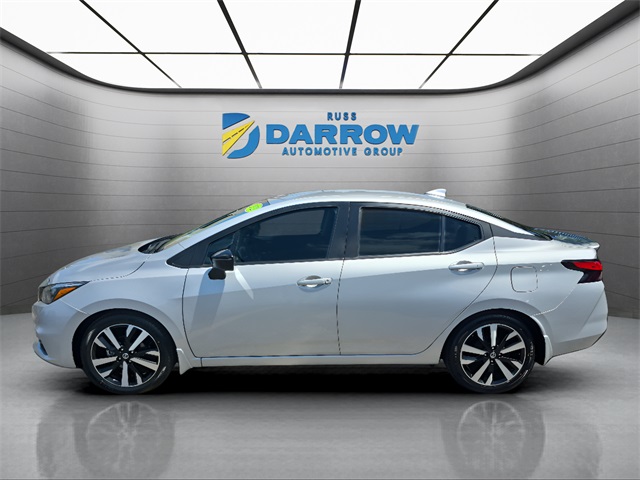 2022 Nissan Versa 1.6 SR photo 2
