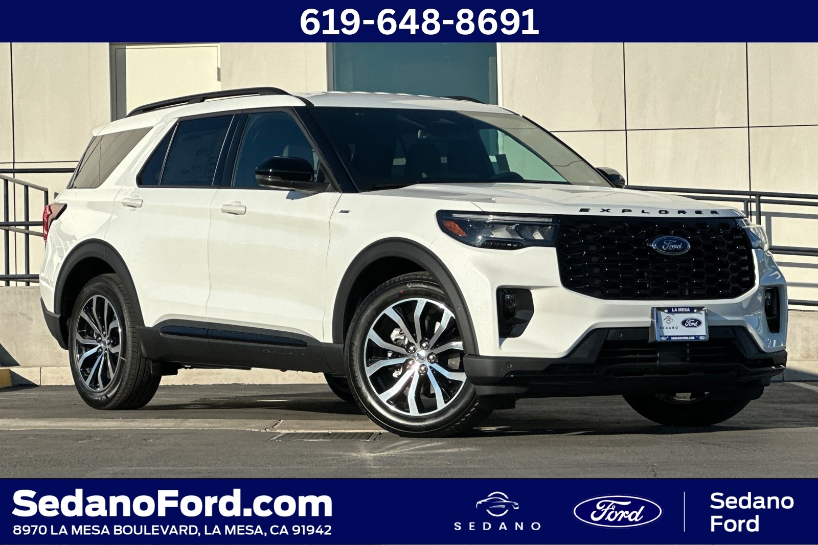 2026 Ford Explorer ST-LINE's photo