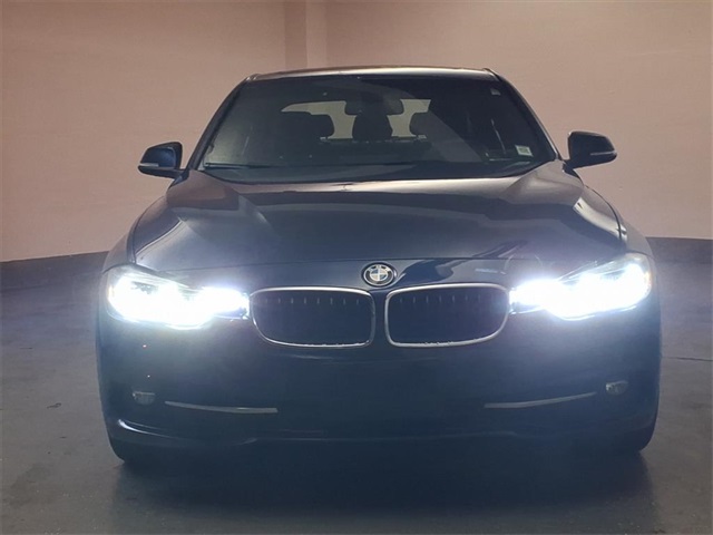 Used 2016 BMW 3 Series 328i with VIN WBA8E3G57GNT79712 for sale in Manhasset, NY