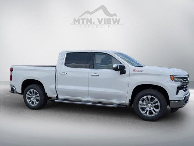 2025 Chevrolet Silverado 1500 LTZ photo 2