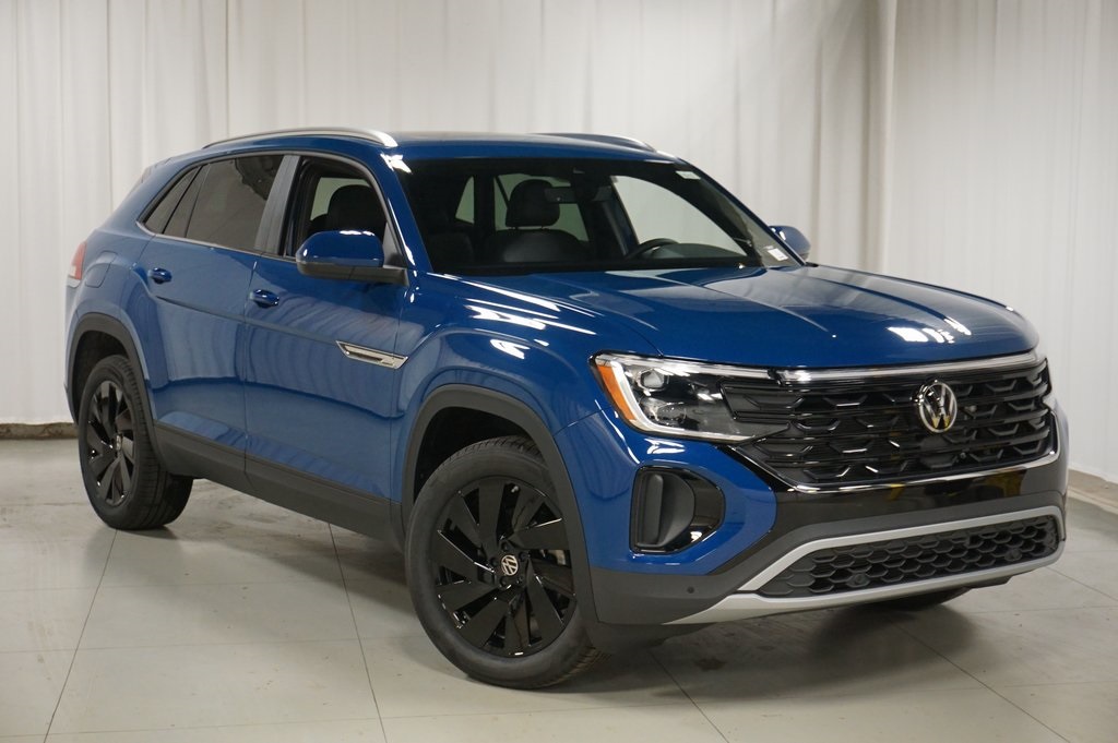 2025 Volkswagen Atlas Cross Sport SE Technology photo 2