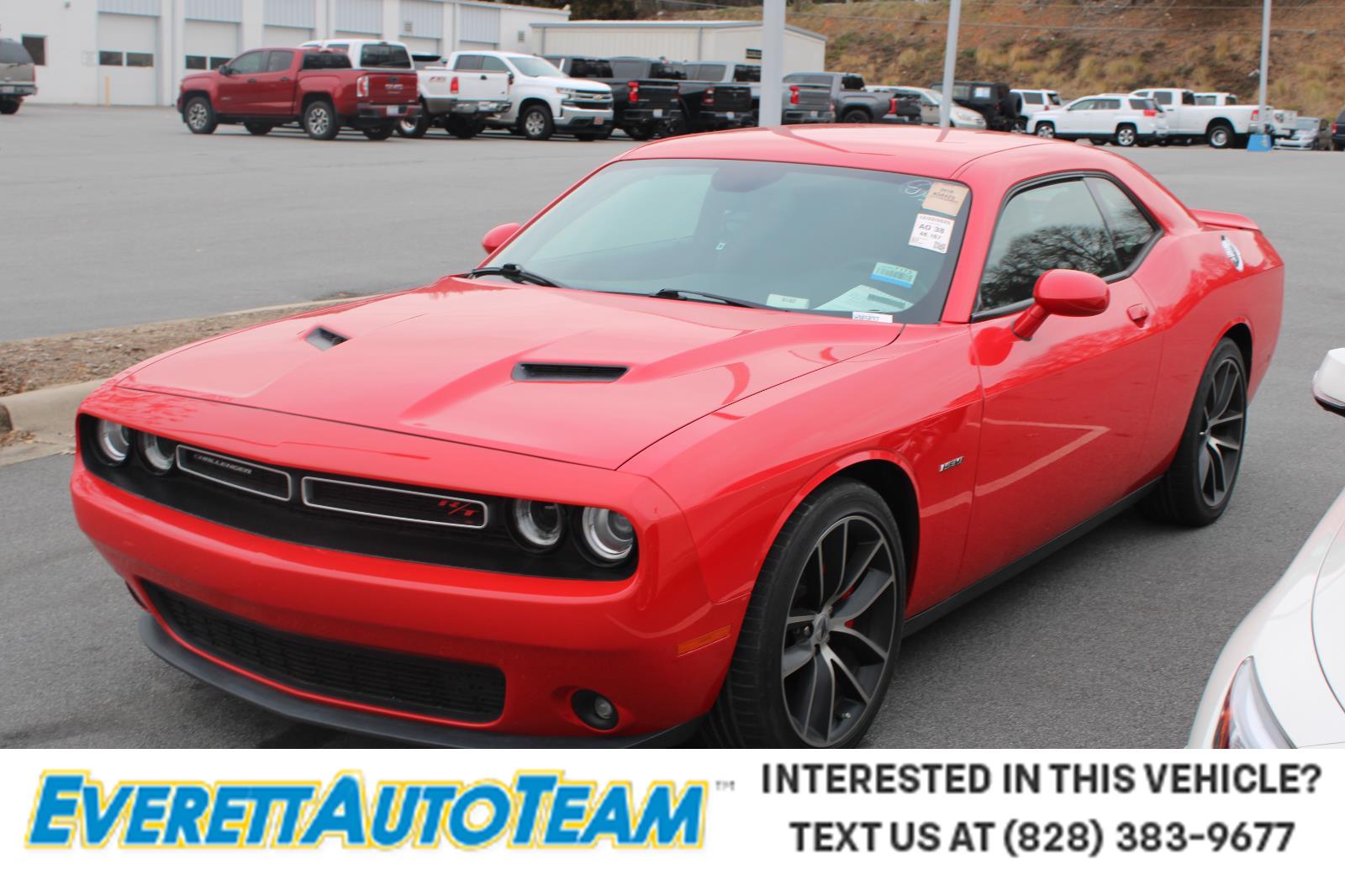 2018 Dodge Challenger R/T's photo