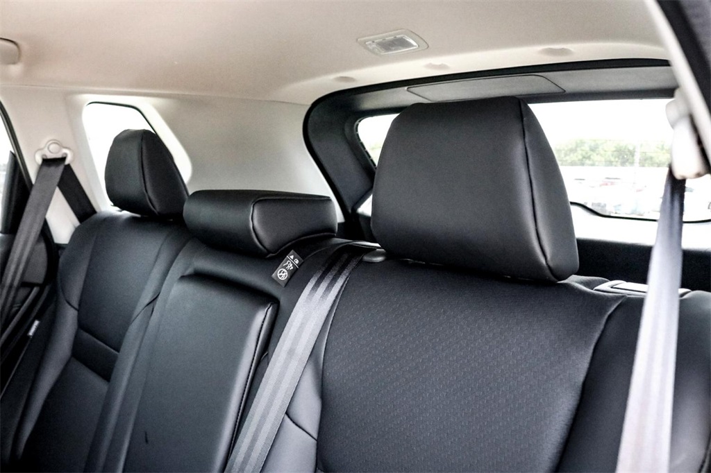 2025 Nissan Rogue SV photo 19