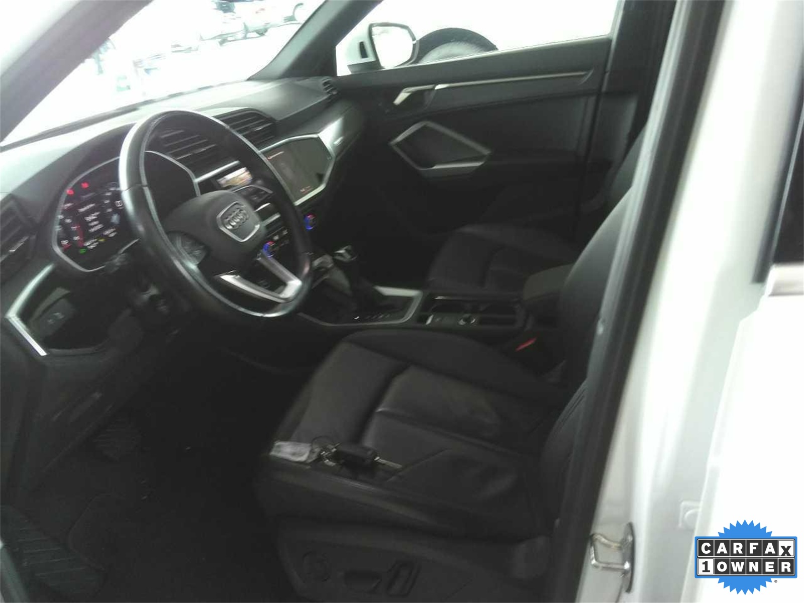 2024 Audi Q3 S line Premium photo 2