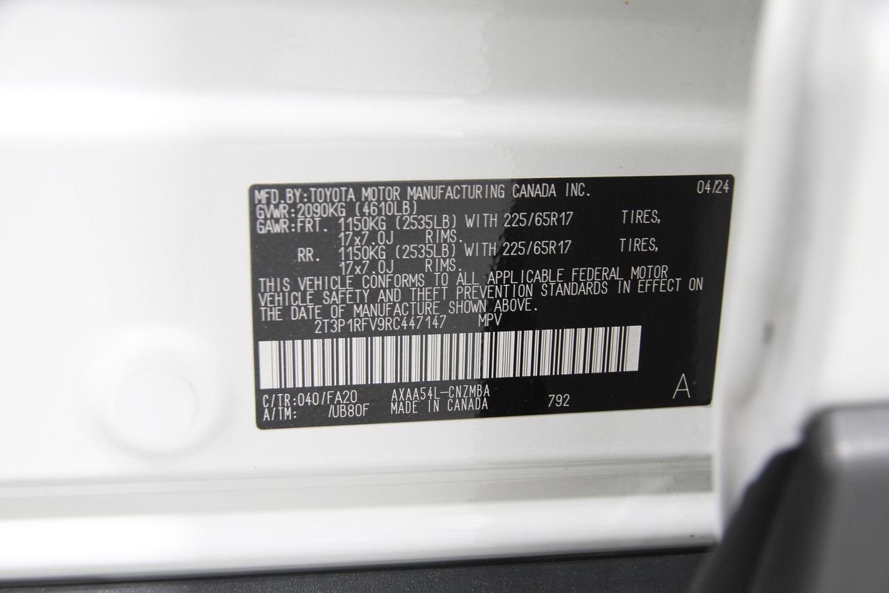 2024 Toyota RAV4 XLE photo 21