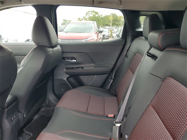 2025 Nissan Kicks SR photo 22