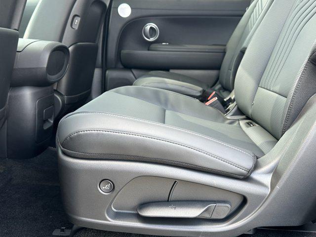 2026 Hyundai Palisade SEL photo 16