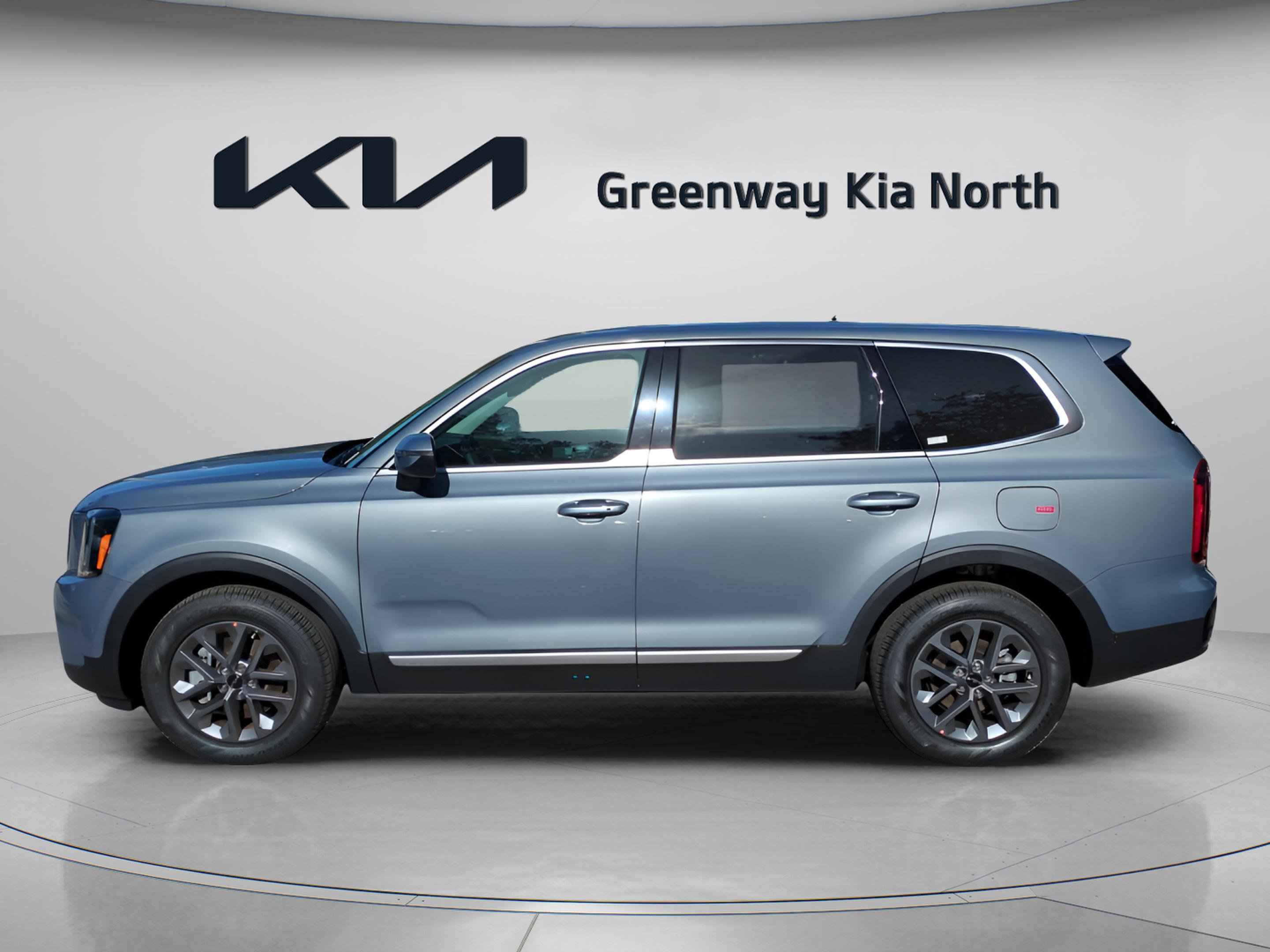2025 Kia Telluride LX photo 4