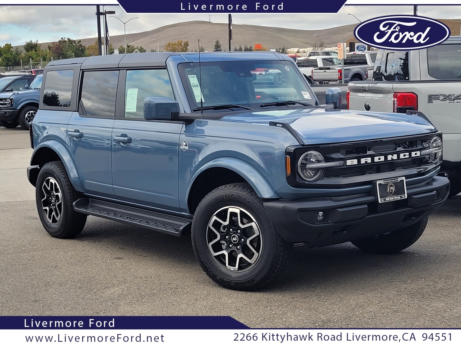 2025 Ford Bronco 4-Door Outer Banks's photo