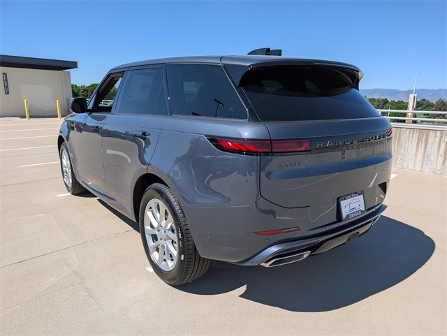 2025 Land Rover Range Rover Sport SE photo 5