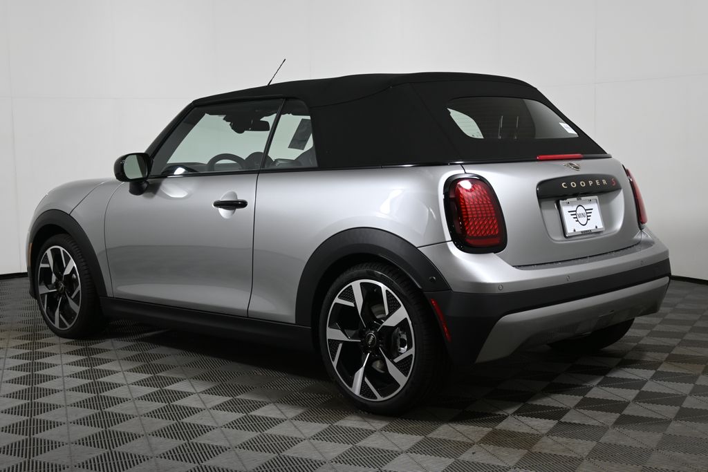 2026 Mini Cooper Convertible Signature photo 4