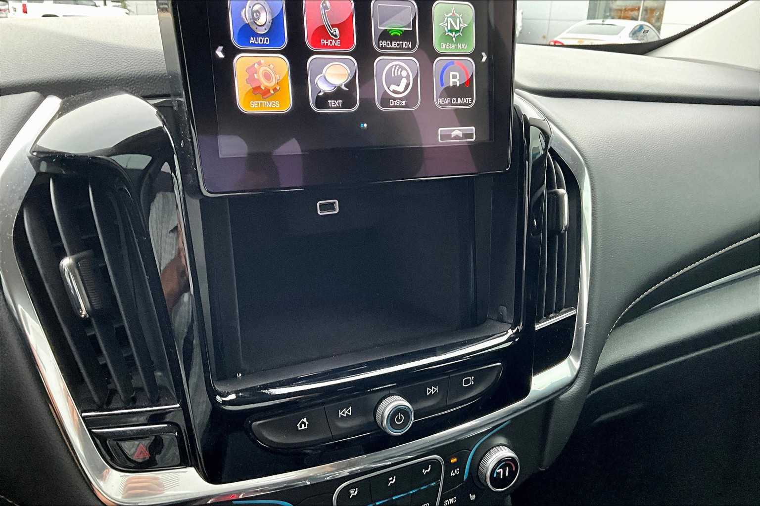 2018 Chevrolet Traverse Cloth photo 28