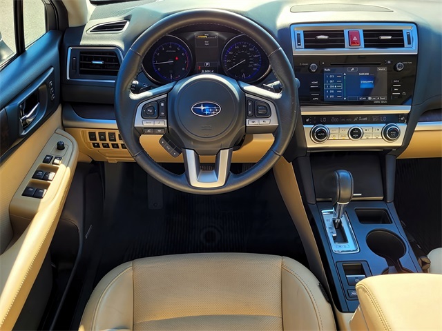 2017 Subaru Outback 2.5i Limited photo 2