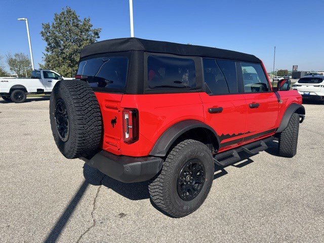 2024 Ford Bronco Wildtrak photo 3