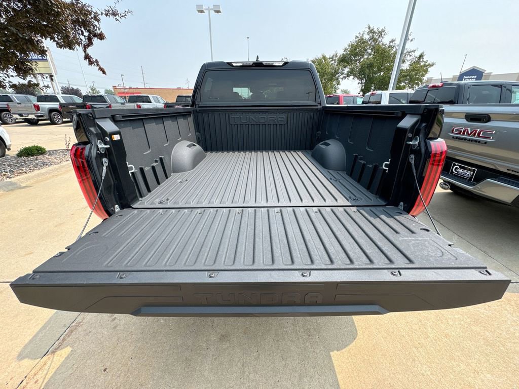 2025 Toyota Tundra Limited photo 24