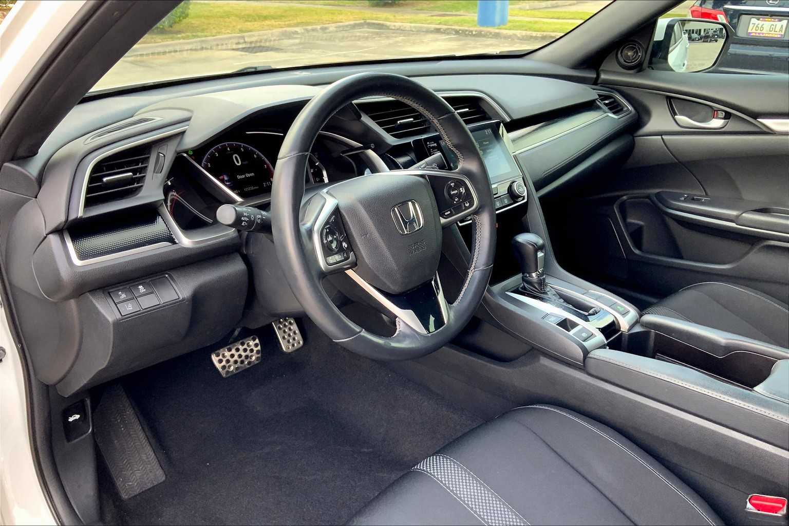 2019 Honda Civic Sport photo 15