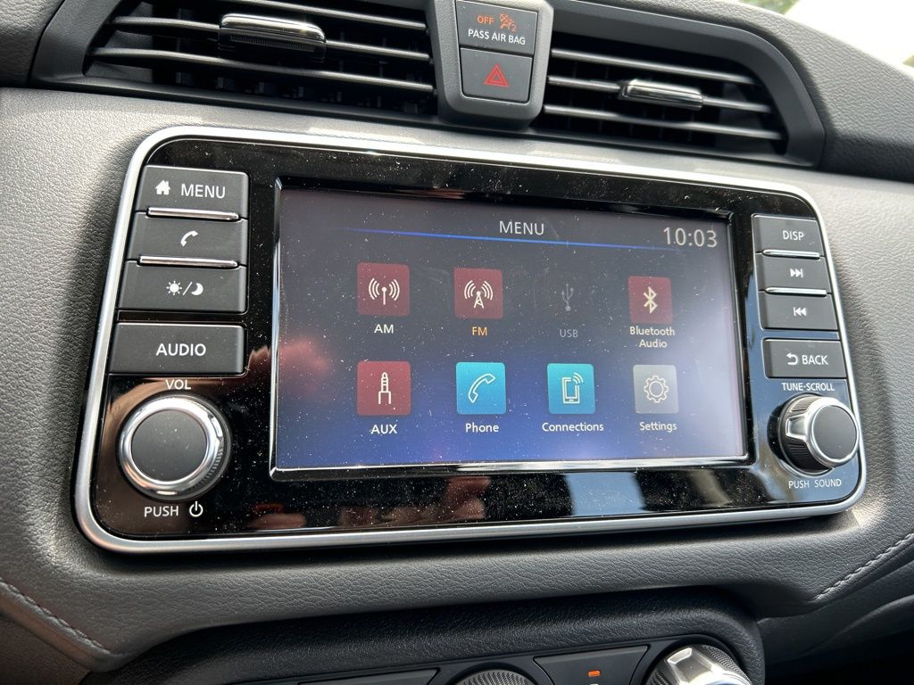 2025 Nissan Versa S photo 25