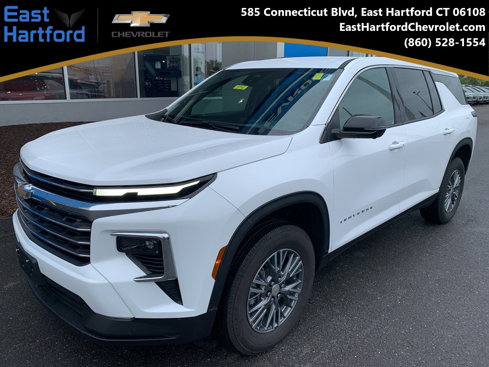 2024 Chevrolet Traverse 2LT's photo