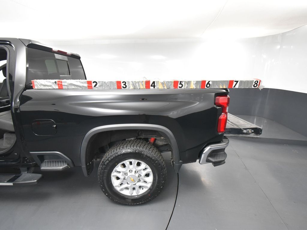2022 Chevrolet Silverado 2500HD LTZ photo 32