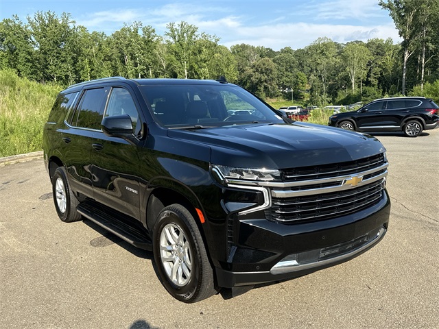 2023 Chevrolet Tahoe LT photo 3