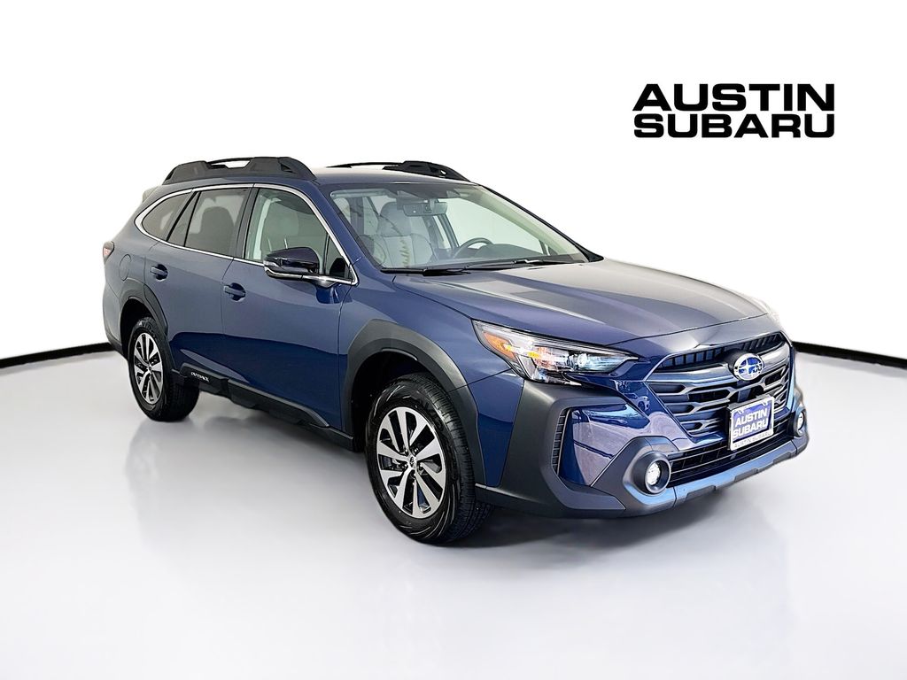 2025 Subaru Outback Premium's photo